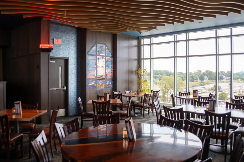 Hampton Inn & Suites Erie Bayfront