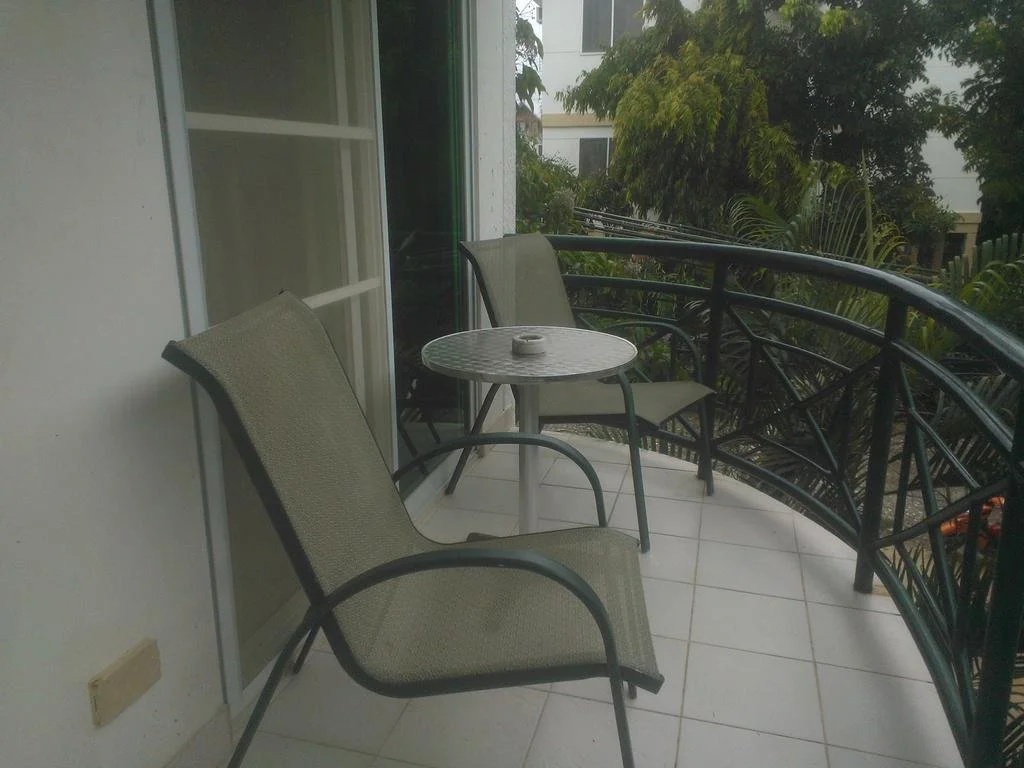 Roxon Apartments