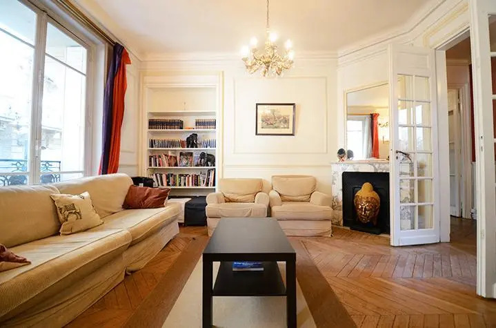 Family Apartment Ferrandi
