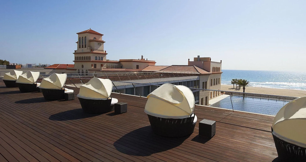 Le Meridien Ra Beach Hotel and Spa