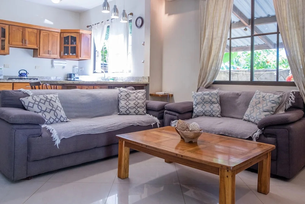 Zula Inn Aparthotel