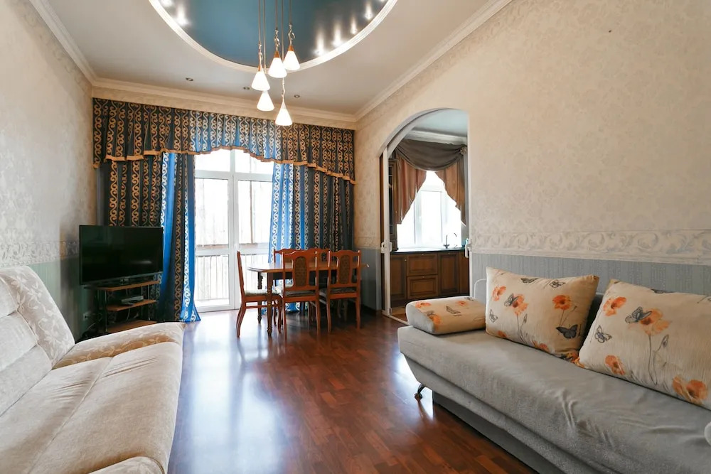 Home Apart Ulianovskaya Str 32