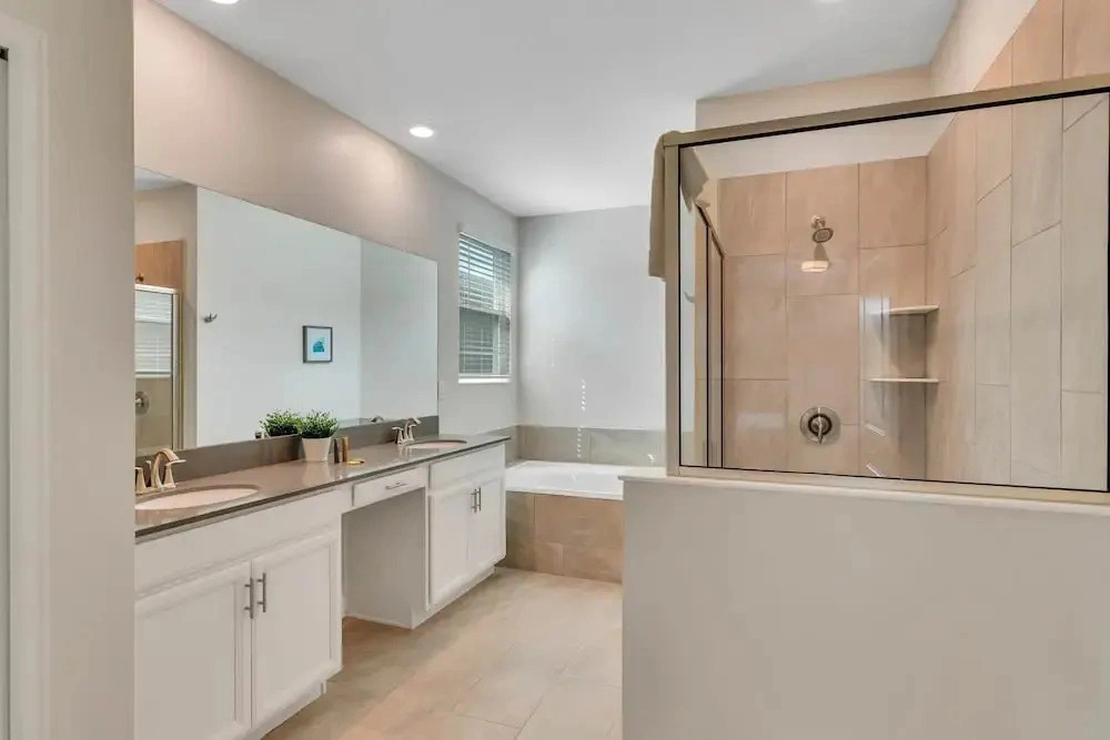 Classy 6BR Home With Private Pool