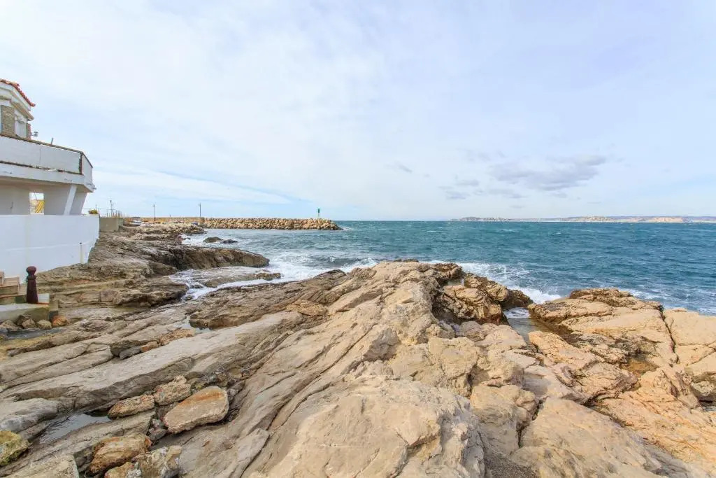 Apartment with terrace at 150 meters from the sea