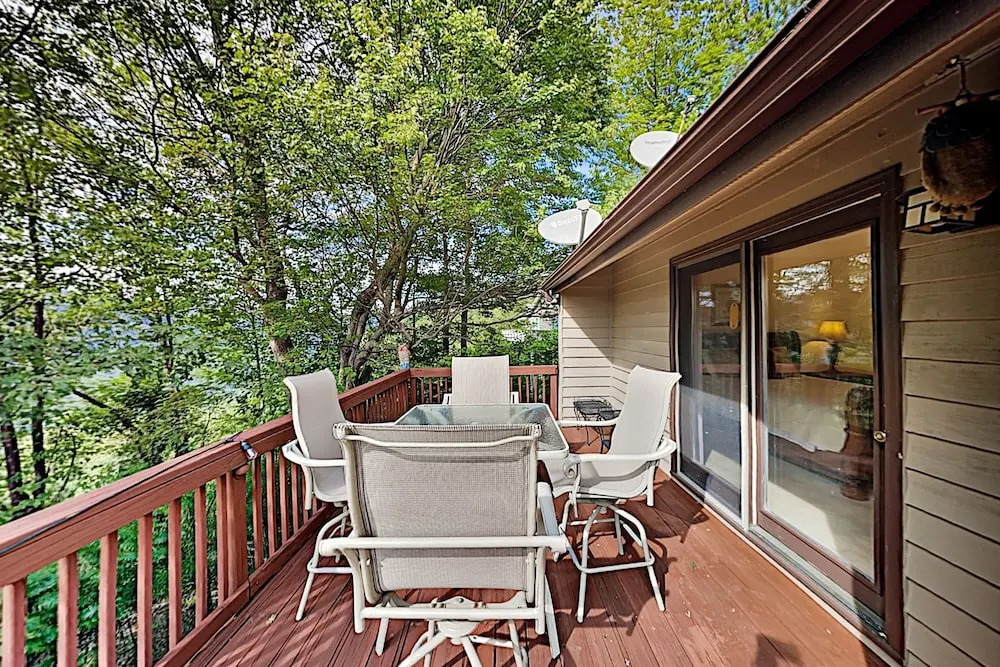 706younm 4 Bedroom Home