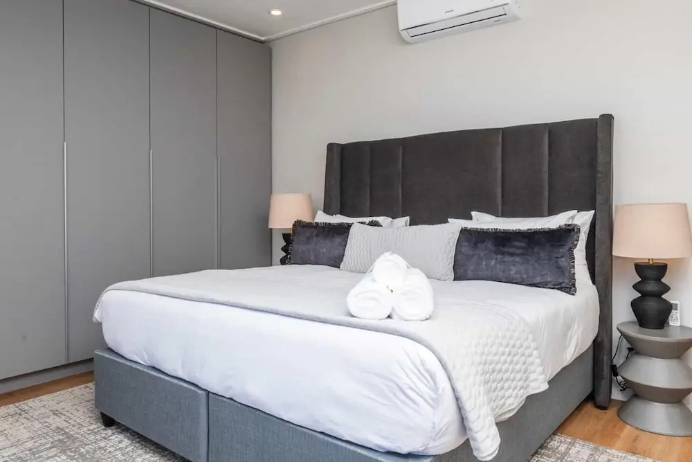 Modern Central Secure Cape Town 2bed Bantry Suite