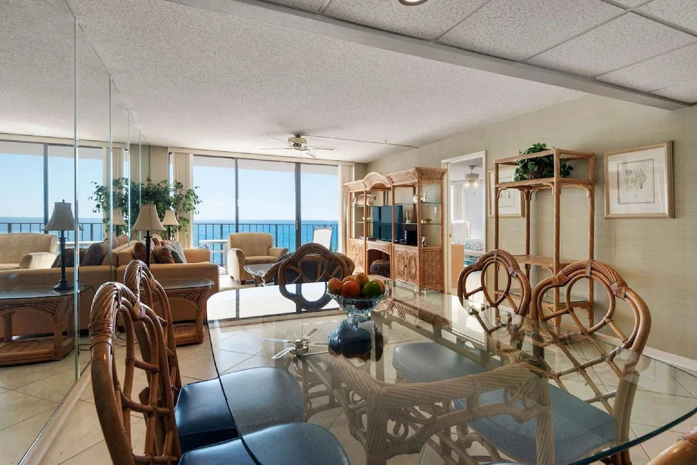 Edgewater Beach Resort Tower 3, 2 Bedroom Apartment