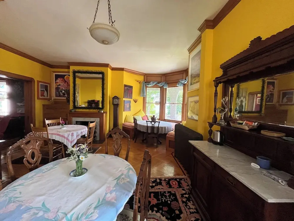 Queens View Bed and Breakfast