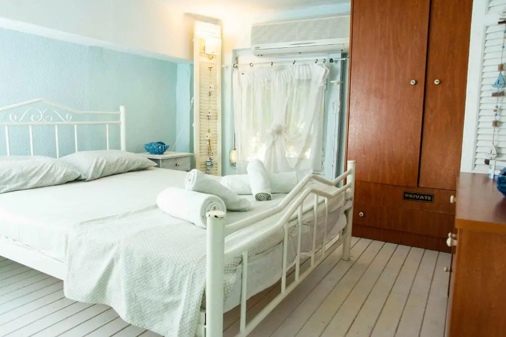Modern Apartment 100m. from the Sea
