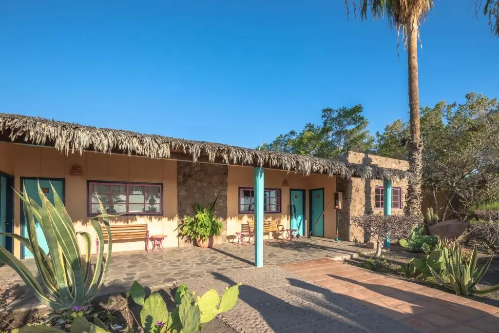 Hotel Oasis