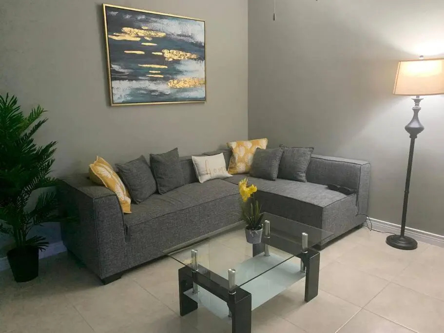 Odyssey on the 5th - Exquisite Luxury Apt