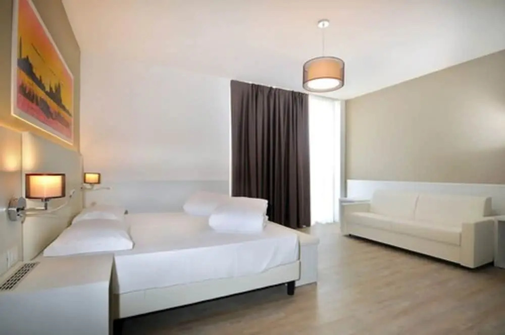 Marina Suites & Apartments 4 stelle S
