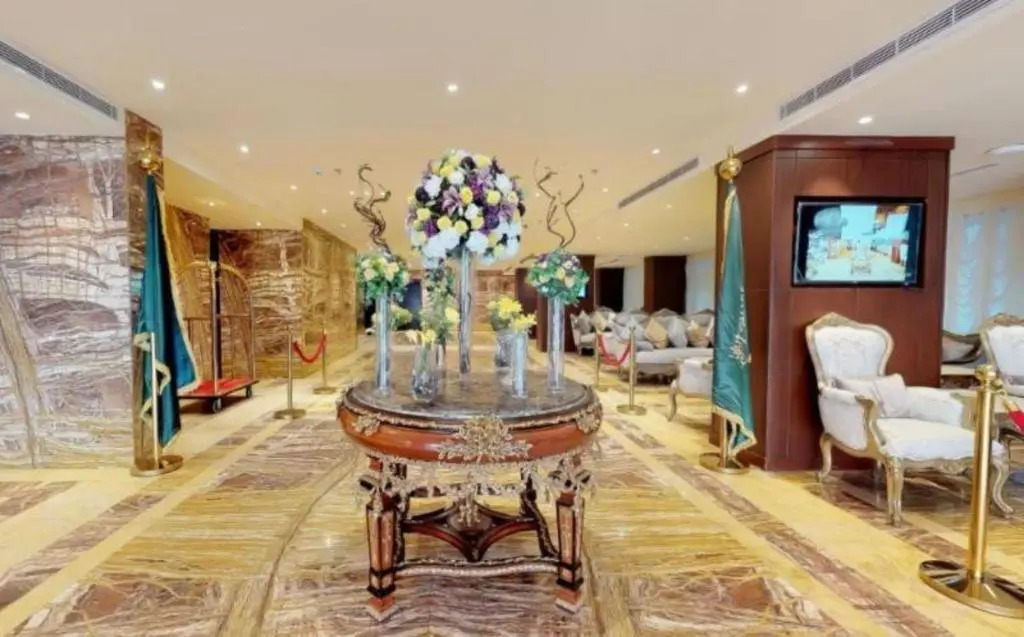 Ebreez Hotel