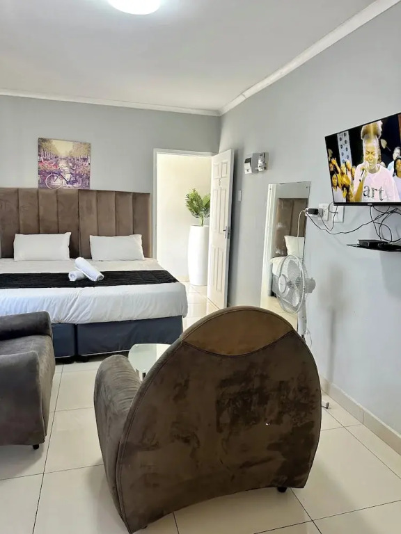 Mowetu Guest House