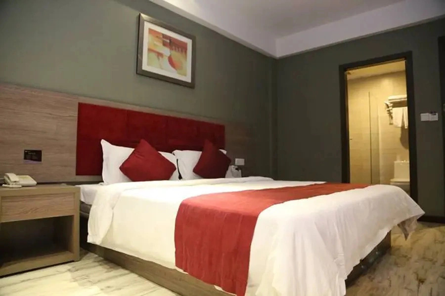 Yangguan 365 Hotel Xianning