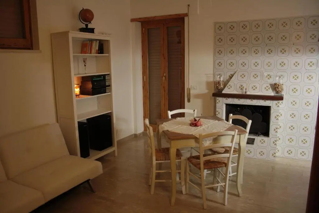 A&I Holiday House