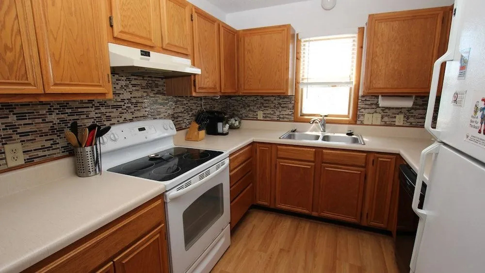 C's by the Sea - 4 Br Home