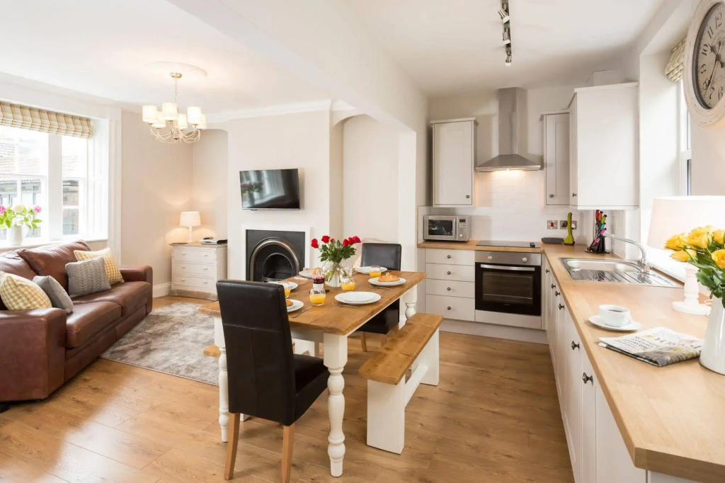 Cintra House