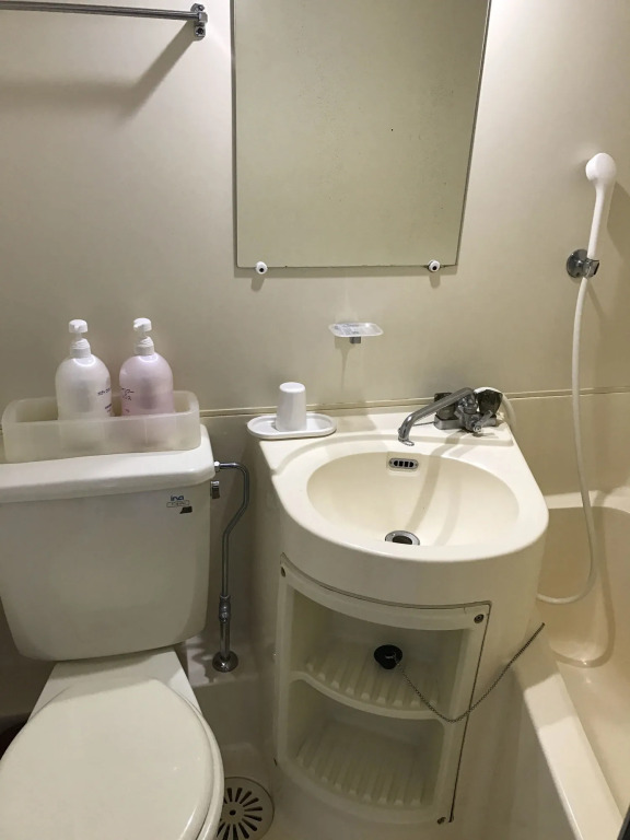 New Makomo Hotel