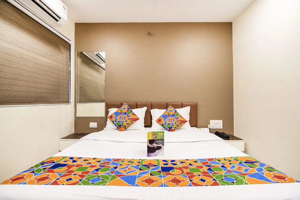 FabHotel Pratiksha