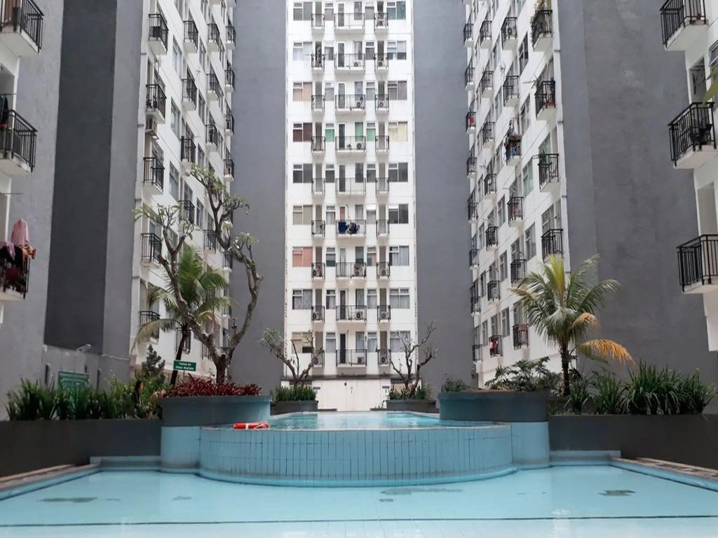 Olympus (The Jarrdin Apartment)