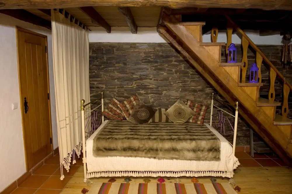House with 2 Bedrooms in Arganil, with Wonderful Mountain View And Wifi