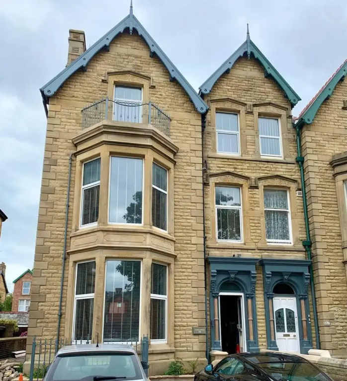 Remarkable 1-bed Apartment in Lytham Saint Annes