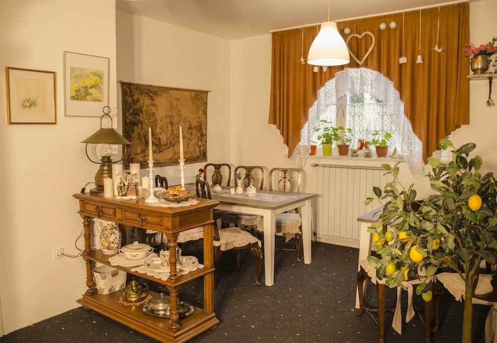 Trubarjev Art Boutique hotel