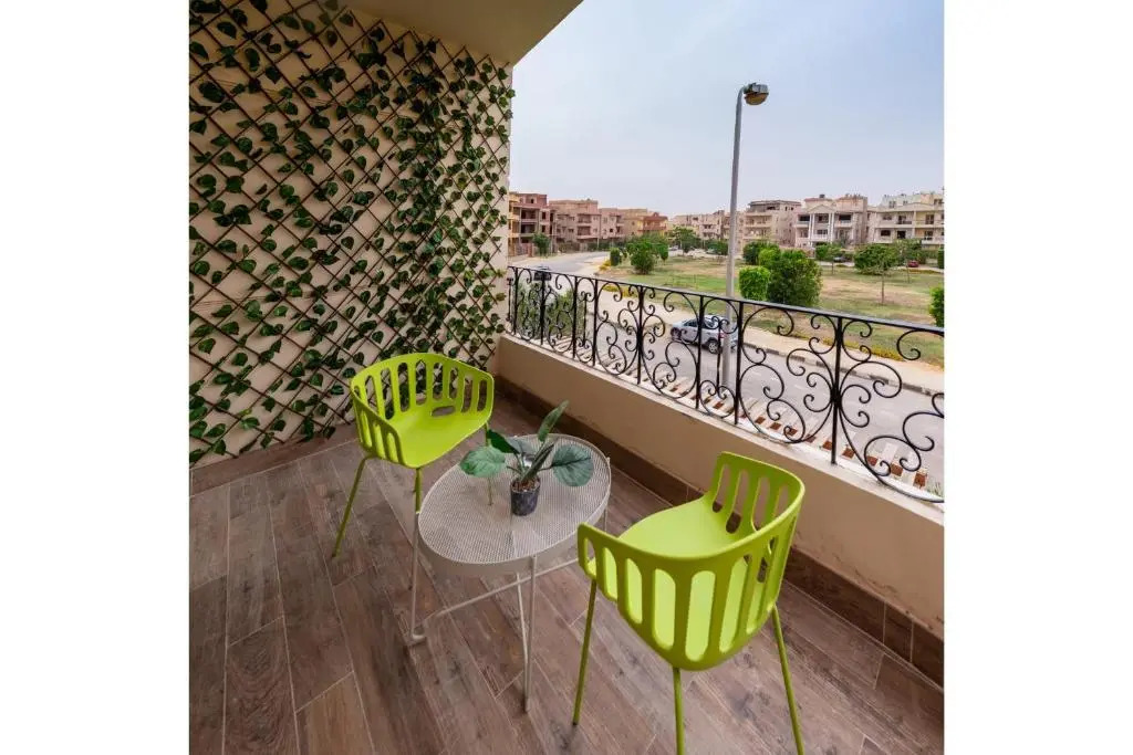 The Bold Parisian House - Steps From The Best Mall in Cairo