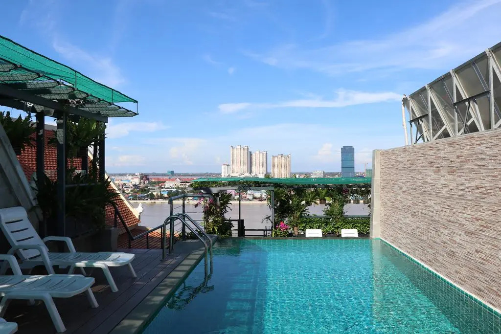 LCS Hotel & Apartment