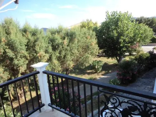Renesis Studios & Apartments