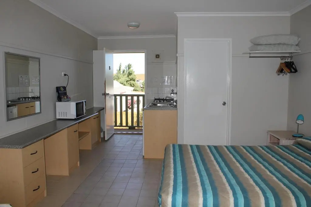 Ningaloo Coral Bay   Bayview