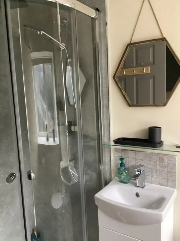 Captivating 1-bed Apartment in Hereford