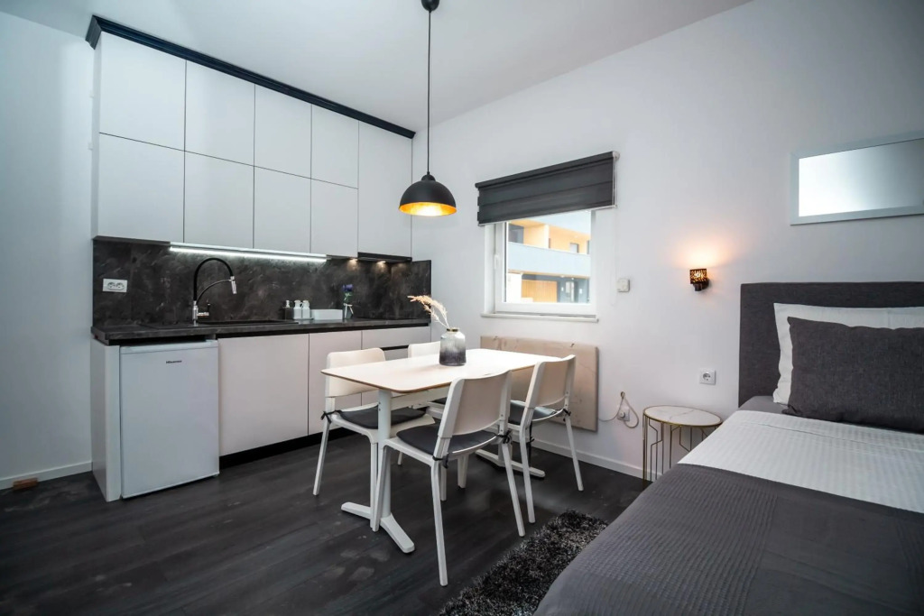 Studioapartment Black & White