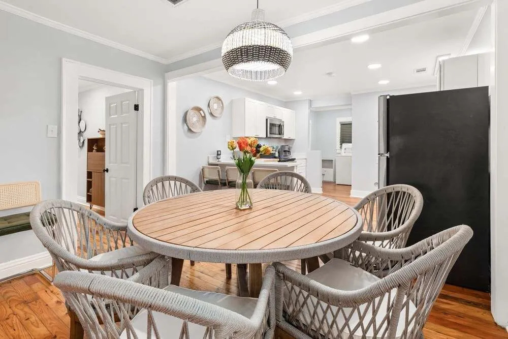 Ebb and Flow Apartment House