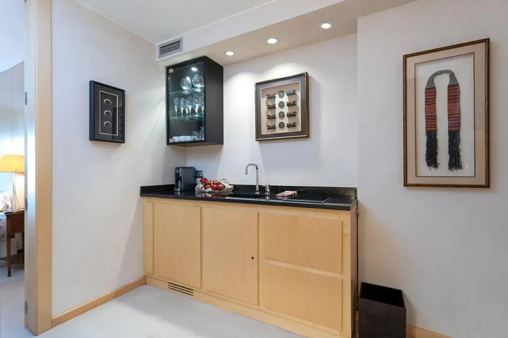 Suites del Mar Fenals Apartments