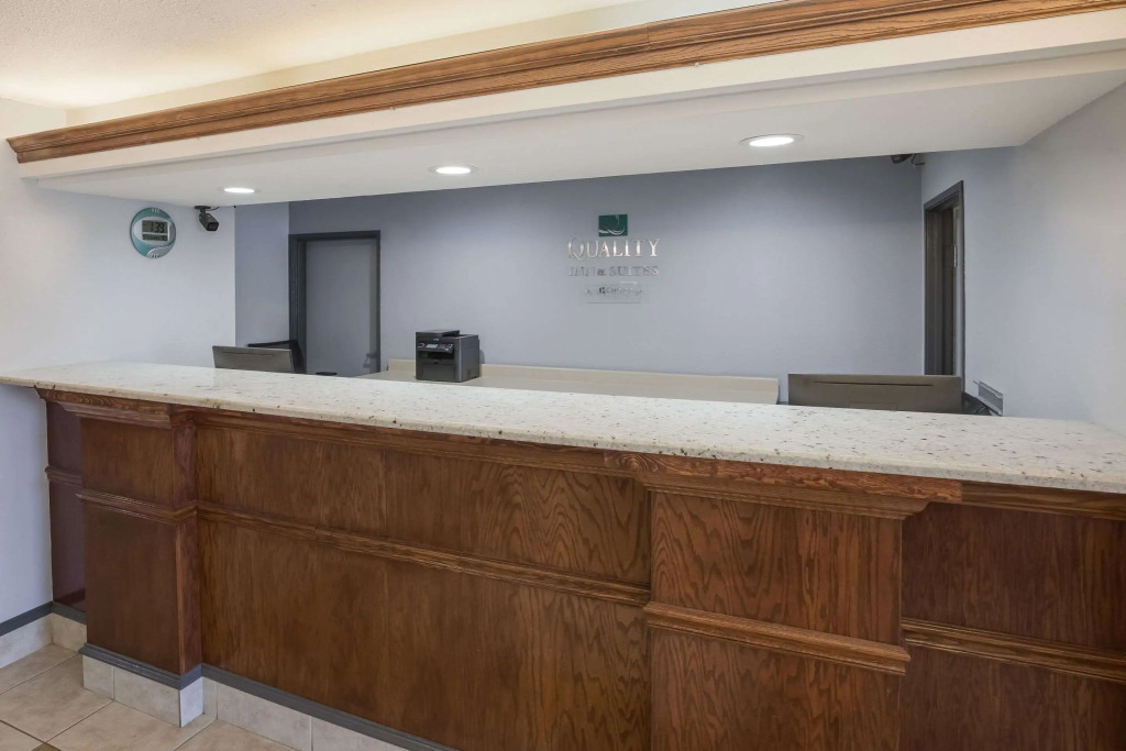 Quality Inn & Suites Clayton, NM