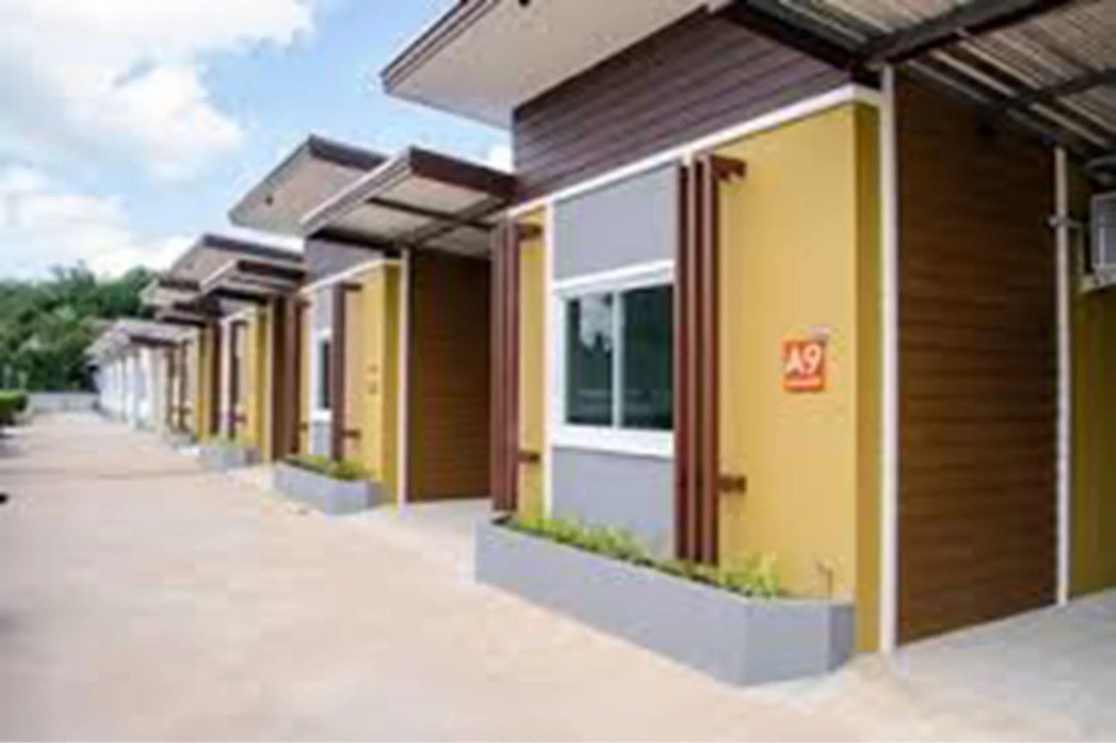 Seree Grand Resort