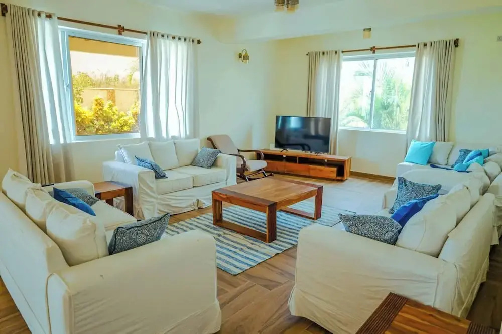 Luxurious 5-Bedroom Villa with Private Pool in Diani