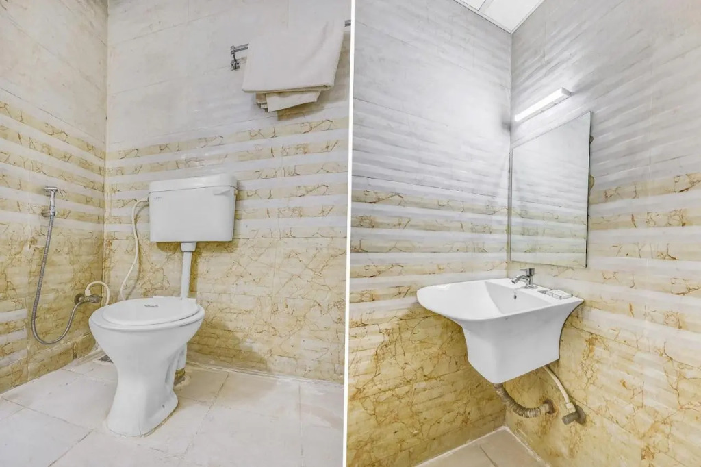 Collection O 70105 Hotel Sai Town House