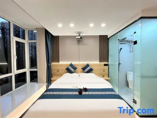 Weilai Intelligent Hotel (East Square Branch of Taiyuan High speed Railway South Station)