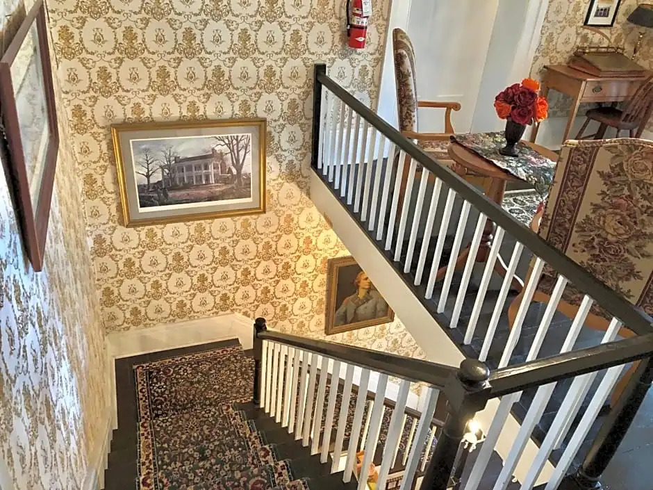 Belmont Inn