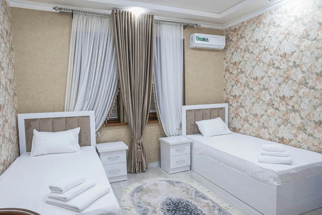 Globus Hotel