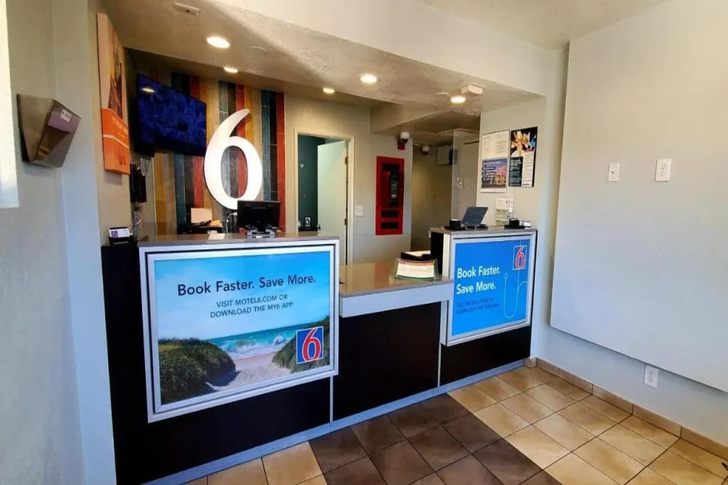 Motel 6-Palmdale, CA
