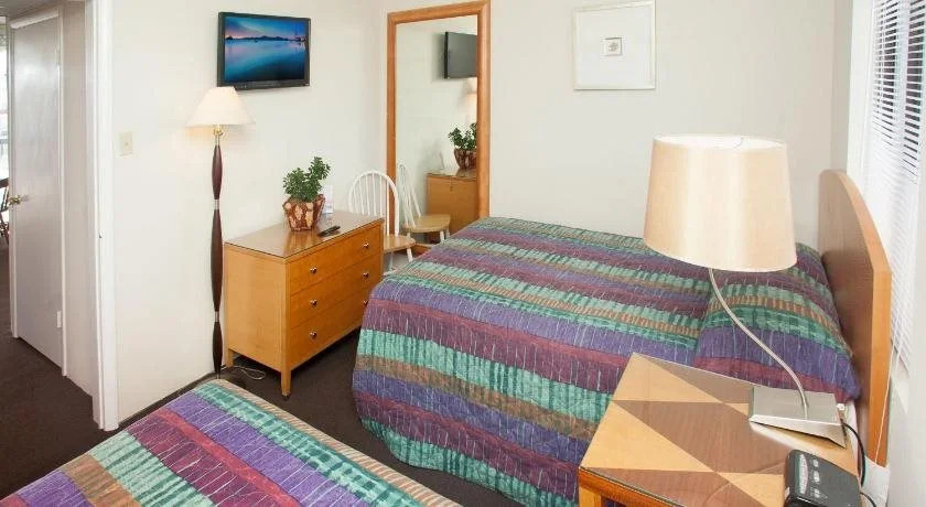 Horizon Motor Inn-Beach Block & Close to Moreys Piers
