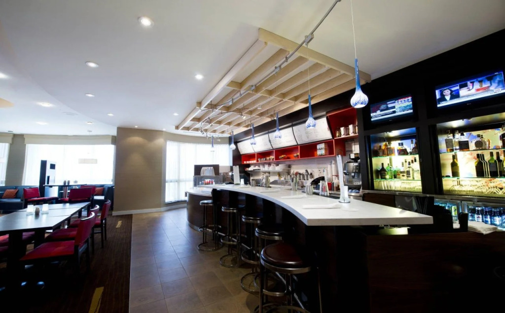 Courtyard by Marriott Mississauga-Airport Corporate Centre West