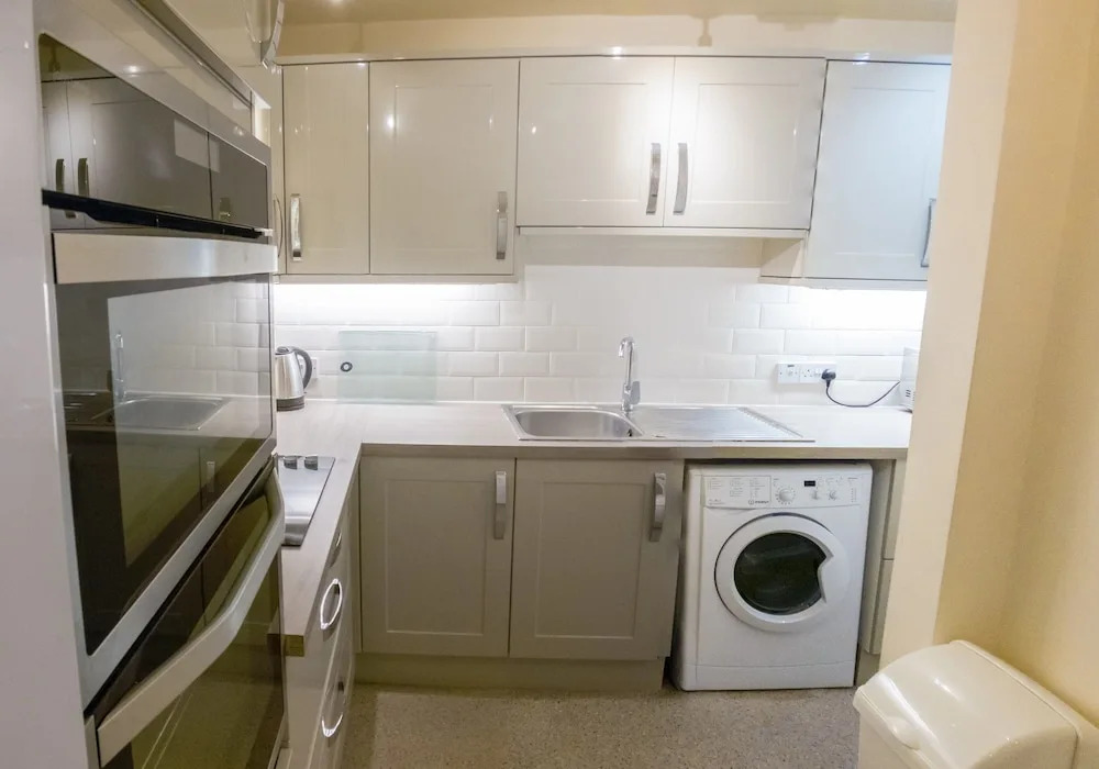 Silver Lining - Spottiswoode Apartment