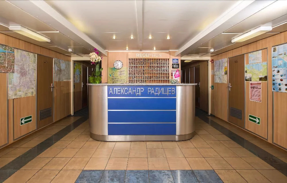 Hotel Flotel M.s. Radischev