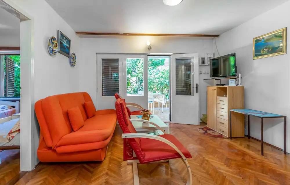 3 Bedroom Stunning Home In Crikvenica