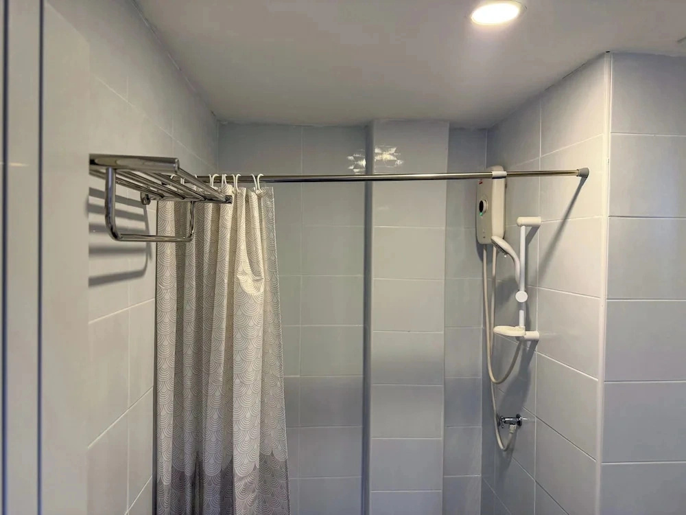 PL Residence Hotel Patamnak Soi 3